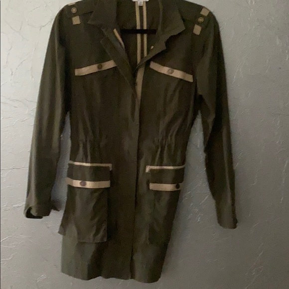 Jacket - Picture 1 of 2